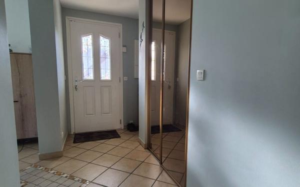 Maison à vendre    4 pièces •  Jouy-le-Châtel