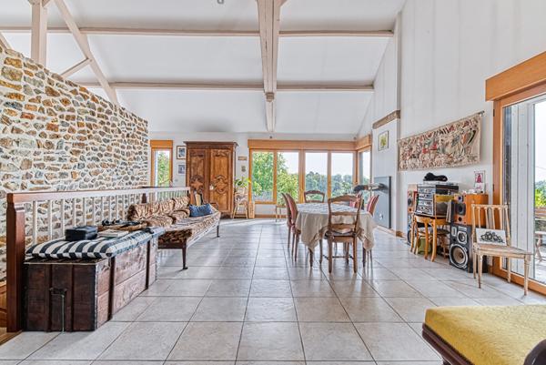 Maison Chateau Gontier Sur Mayenne 6 pièce(s) 177 m2