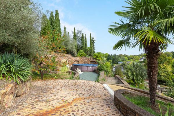 Maison Chateau Gontier Sur Mayenne 6 pièce(s) 177 m2