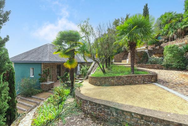 Maison Chateau Gontier Sur Mayenne 6 pièce(s) 177 m2