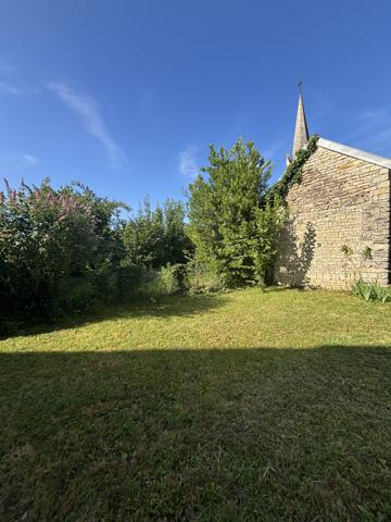 LARREY (21) Maison de village de 80m² avec terrain clôt de 350m² proche de Châtillon sur Seine Larrey (21330)