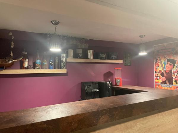 Un bel emplacement pour inventer un nouveau lieu de détente rassembleur et convivial !