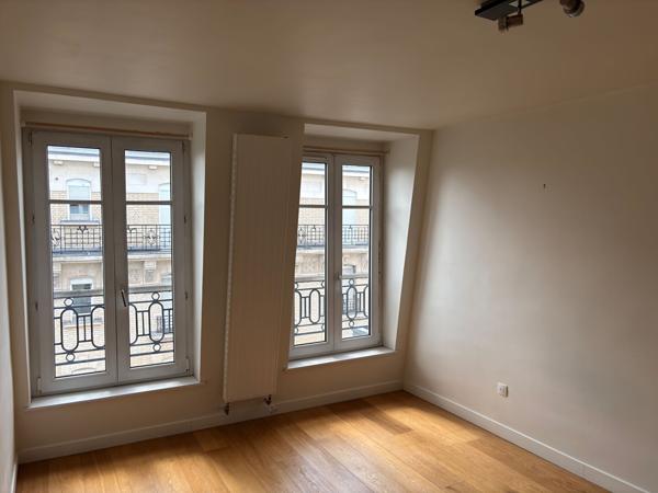 Appartement à vendre La Madeleine de 159 m2, 7 pièces