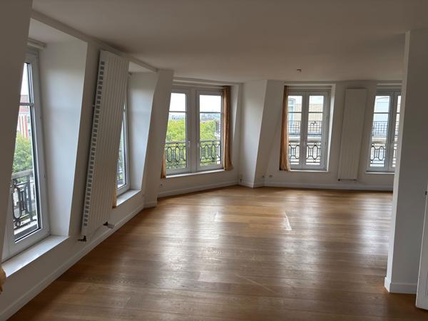 Appartement à vendre La Madeleine de 159 m2, 7 pièces