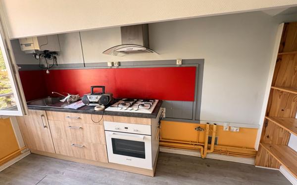 Immeuble à vendre    18 pièces •  Decazeville