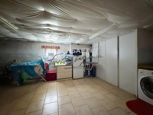 Maison familiale 3 chambres avec jardin de plus de 1 000 m²