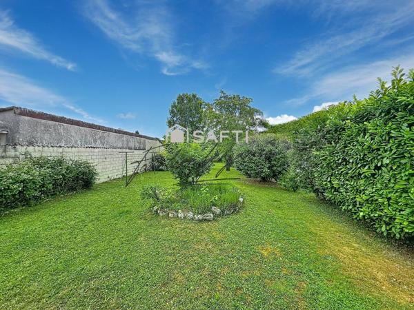 Maison familiale 3 chambres avec jardin de plus de 1 000 m²
