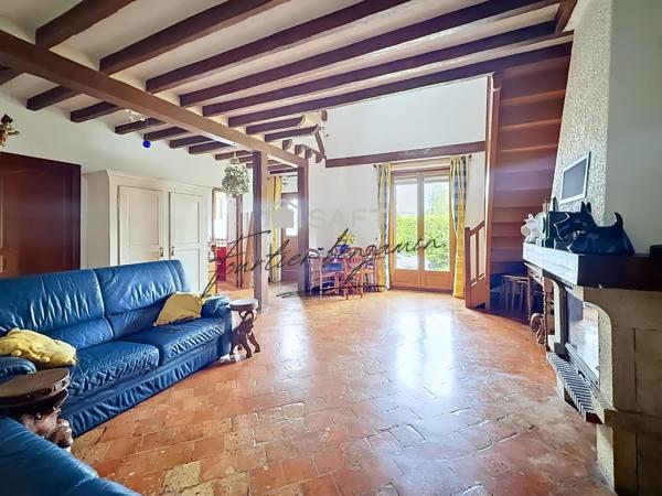 Maison familiale 3 chambres avec jardin de plus de 1 000 m²