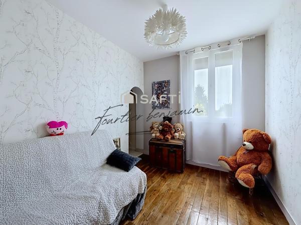 Maison familiale 3 chambres avec jardin de plus de 1 000 m²