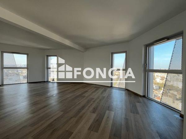 Location Appartement 4 pièces 96.4 m² - 73 AVENUE JEAN JAURES Dijon 21000