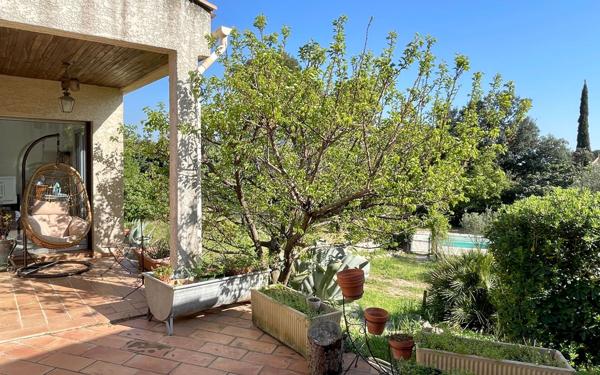 Maison à vendre    9 pièces •  Saint-Georges-d'Orques