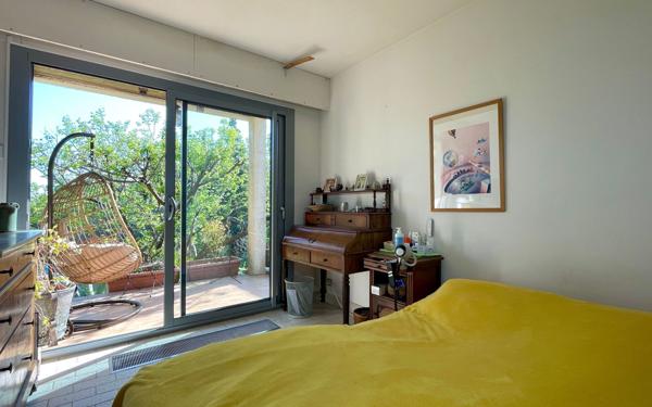 Maison à vendre    9 pièces •  Saint-Georges-d'Orques