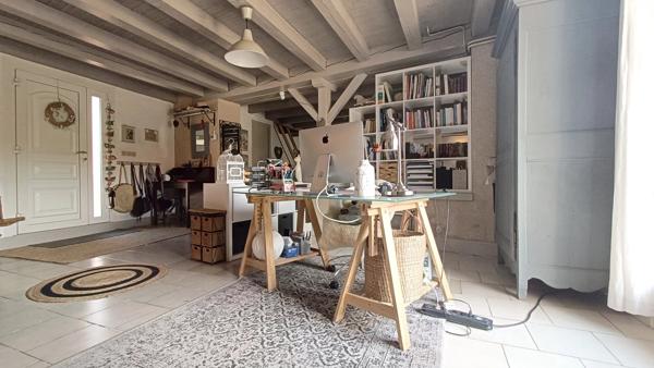 MAISON 4 CHAMBRES AVEC PISCINE AMBERRE
