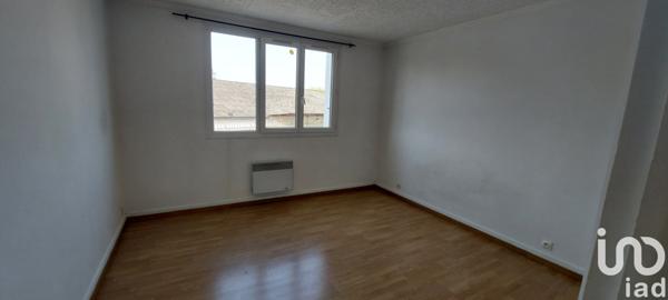 Location appartement 3 pièces 55 m² Courlon-sur-Yonne