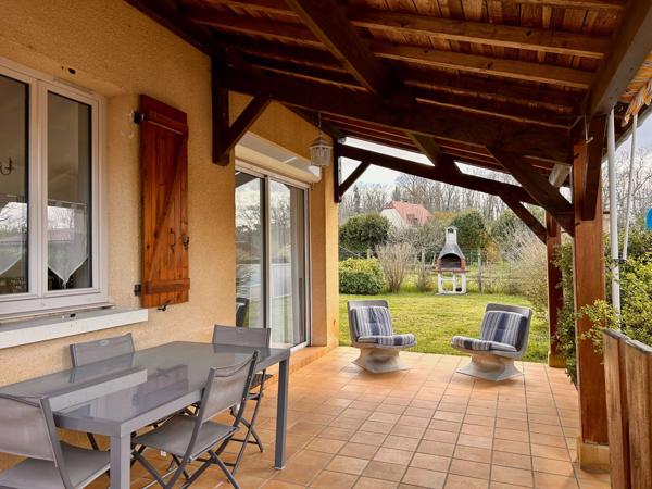 Maison de 5 chambres avec potentiel de revenu près de Gourdon