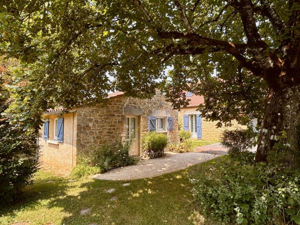 Maison de 5 chambres avec potentiel de revenu près de Gourdon