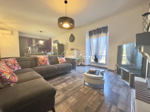 Maison à vendre 5 pièces de 208 m²