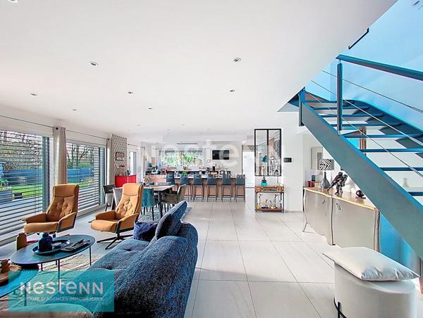 Maison Passive d'Architecte à Pommeret -174 m² - Toits Plats, Piscine & Air Sain - Proche Littoral !