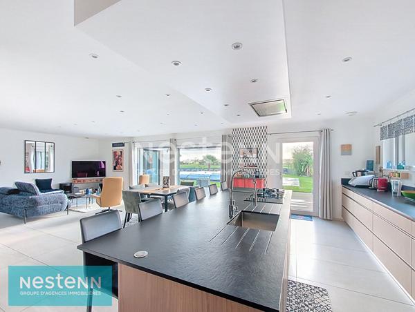 Maison Passive d'Architecte à Pommeret -174 m² - Toits Plats, Piscine & Air Sain - Proche Littoral !