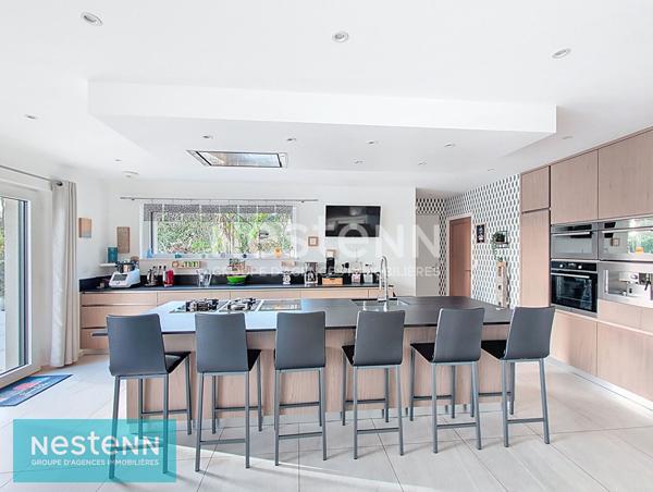 Maison Passive d'Architecte à Pommeret -174 m² - Toits Plats, Piscine & Air Sain - Proche Littoral !