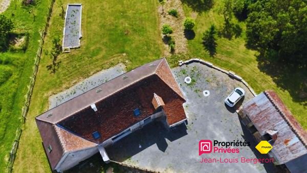 A vendre Longère avec architecture remarquable .7 pièces ,4 chambres, Vallée de Cousse 37210