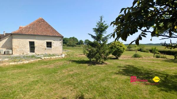 A vendre Longère avec architecture remarquable .7 pièces ,4 chambres, Vallée de Cousse 37210