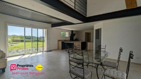 A vendre Longère avec architecture remarquable .7 pièces ,4 chambres, Vallée de Cousse 37210