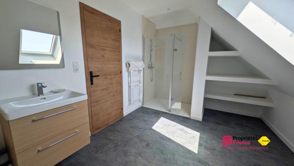 A vendre Longère avec architecture remarquable .7 pièces ,4 chambres, Vallée de Cousse 37210