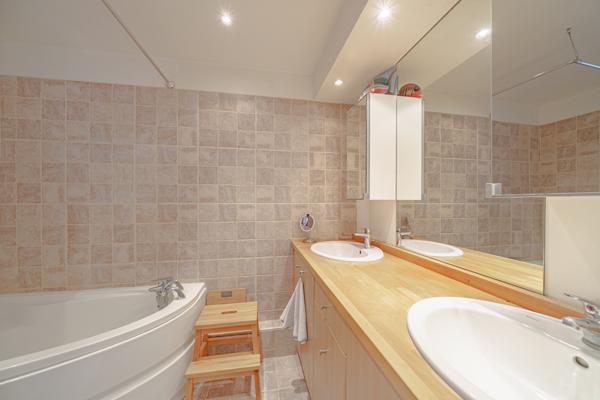 Appartement 4 pièces - 100 m² Exclusivité efficity