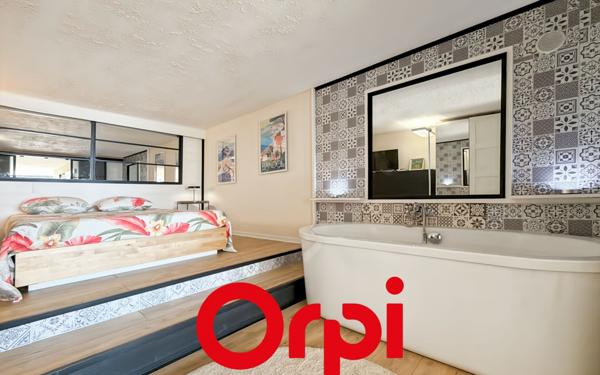 Appartement à vendre    3 pièces • 56,77 m2 Bandol
