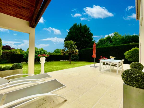 Maison recente de 155 m2 / 4 chambres / sans vis-à-vis