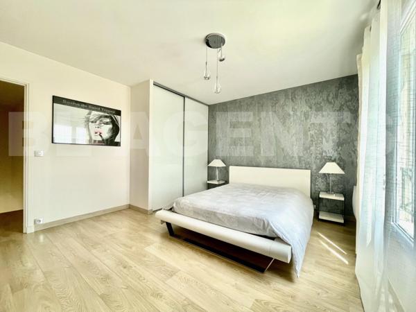 Maison recente de 155 m2 / 4 chambres / sans vis-à-vis