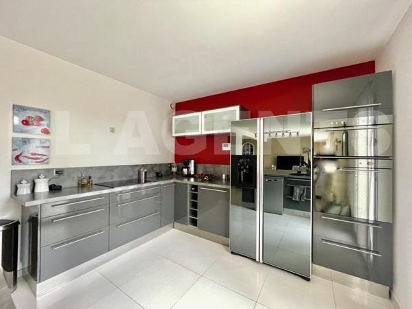 Maison recente de 155 m2 / 4 chambres / sans vis-à-vis