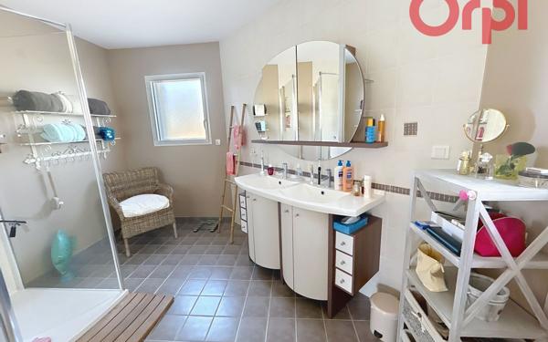 Maison à vendre    5 pièces •  Talmont-Saint-Hilaire