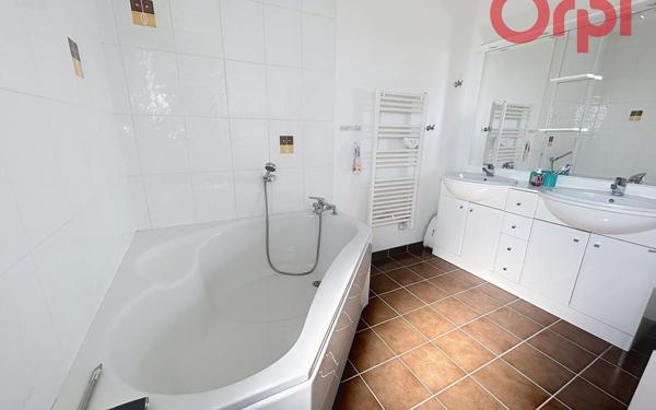 Maison à vendre    5 pièces •  Talmont-Saint-Hilaire