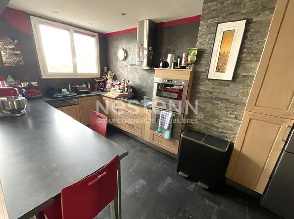 Appartement 4 pièces de 86 m2 centre ville de Houilles