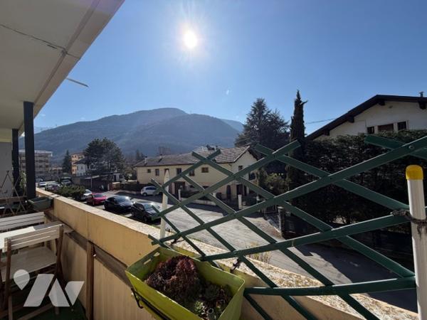 EXCLUSIVITE : APPARTEMENT A RENOVER - INVESTISSEUR -2 CHAMBRES - Proche CENTRE VILLE- 76.16 m²