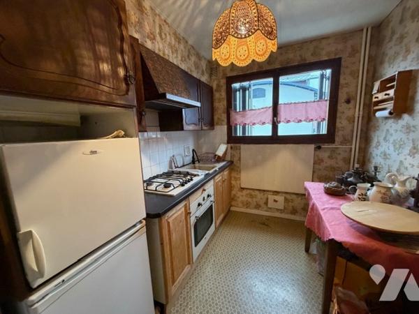 EXCLUSIVITE : APPARTEMENT A RENOVER - INVESTISSEUR -2 CHAMBRES - Proche CENTRE VILLE- 76.16 m²