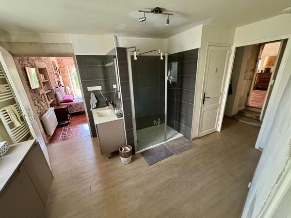 MAISON (Ancien Four à Chaux) NÎMES 5 PIECE(S) 156 M2