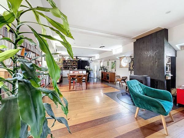 Magnifique péniche habitation 190 m² - LES ROCHES DE CONDRIEU (38)