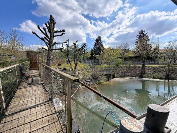 Magnifique péniche habitation 190 m² - LES ROCHES DE CONDRIEU (38)