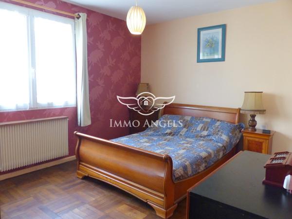 Maison T7 de 171m² avec garage sur 500m² de terrain