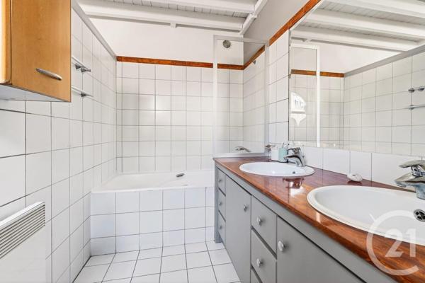 Appartement F4 à vendre  4 pièces - 100,89 m2 PARIS - 75011