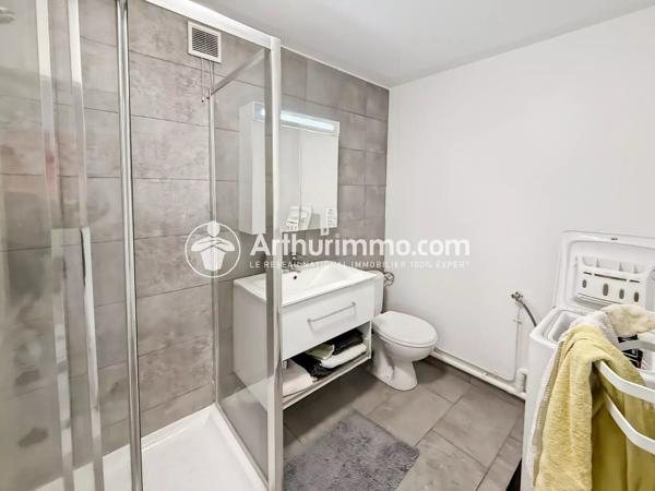 Vente                                                      Appartement
                        
                     2 pièces                      42 m2                     à Soisy-sur-Seine