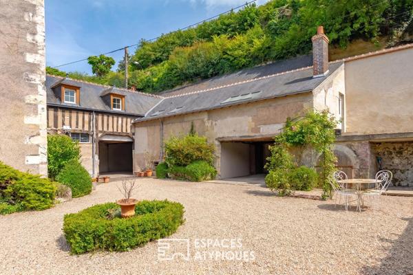 Demeure ligérienne de caractère et son gîte avec vue