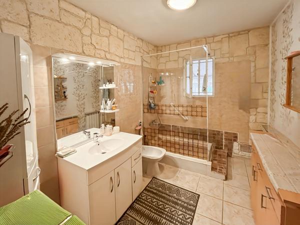 En exclusivité Maison jardin garage et studio