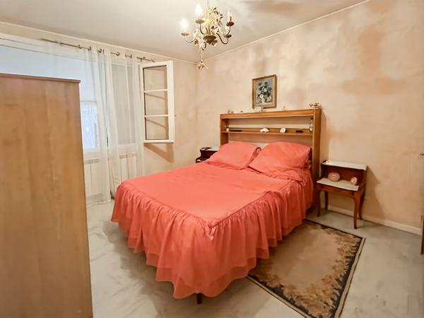 En exclusivité Maison jardin garage et studio