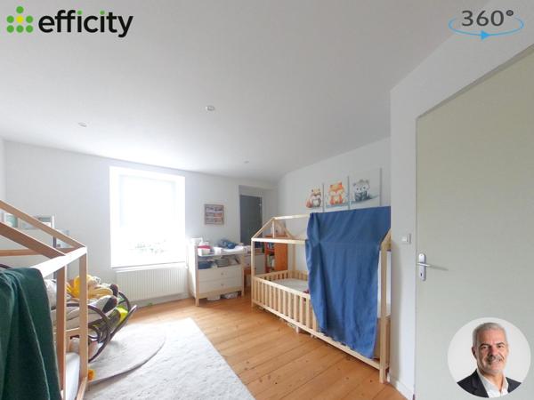 Maison
         5 pièces
        - 120 m² Exclusivité 158 000 € *