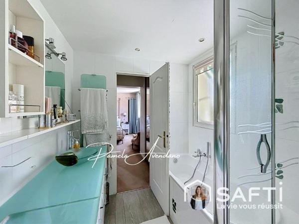 Pavillon 8 pièces avec piscine : volumes, confort et coup de cœur garanti !