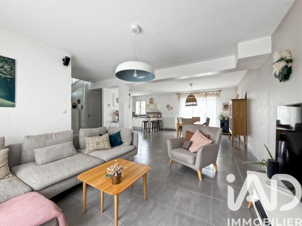 Maison à vendre 5 pièces 108 m² Villecresnes